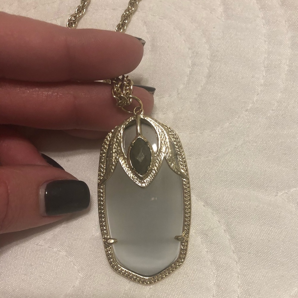 Rare Kendra Scott long pendant necklace
